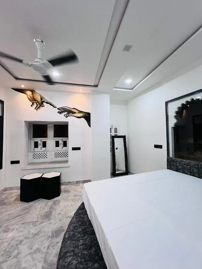 3 Raahi Hostel Udaipur