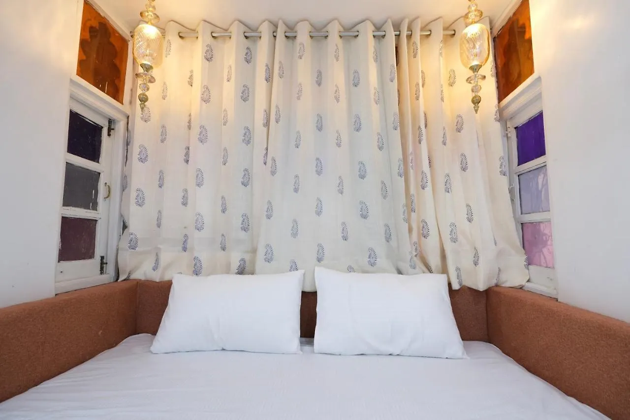 3 Raahi Hostel Udaipur