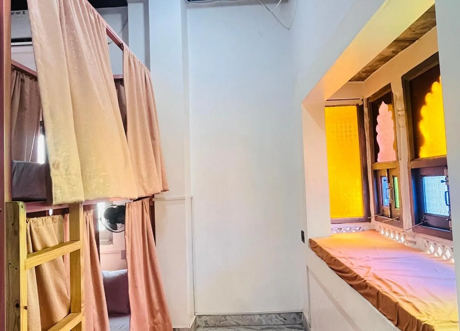 3 Raahi Hostel Udaipur